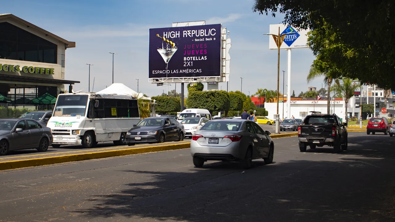 Anuncio Espectacular Las Américas Morelia